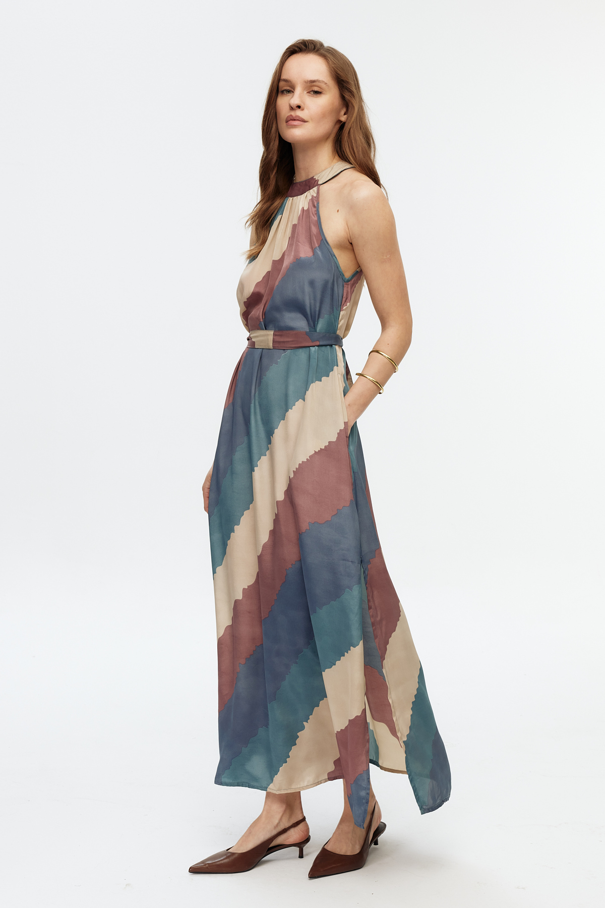 İpek Halter Yaka Maxi Elbise