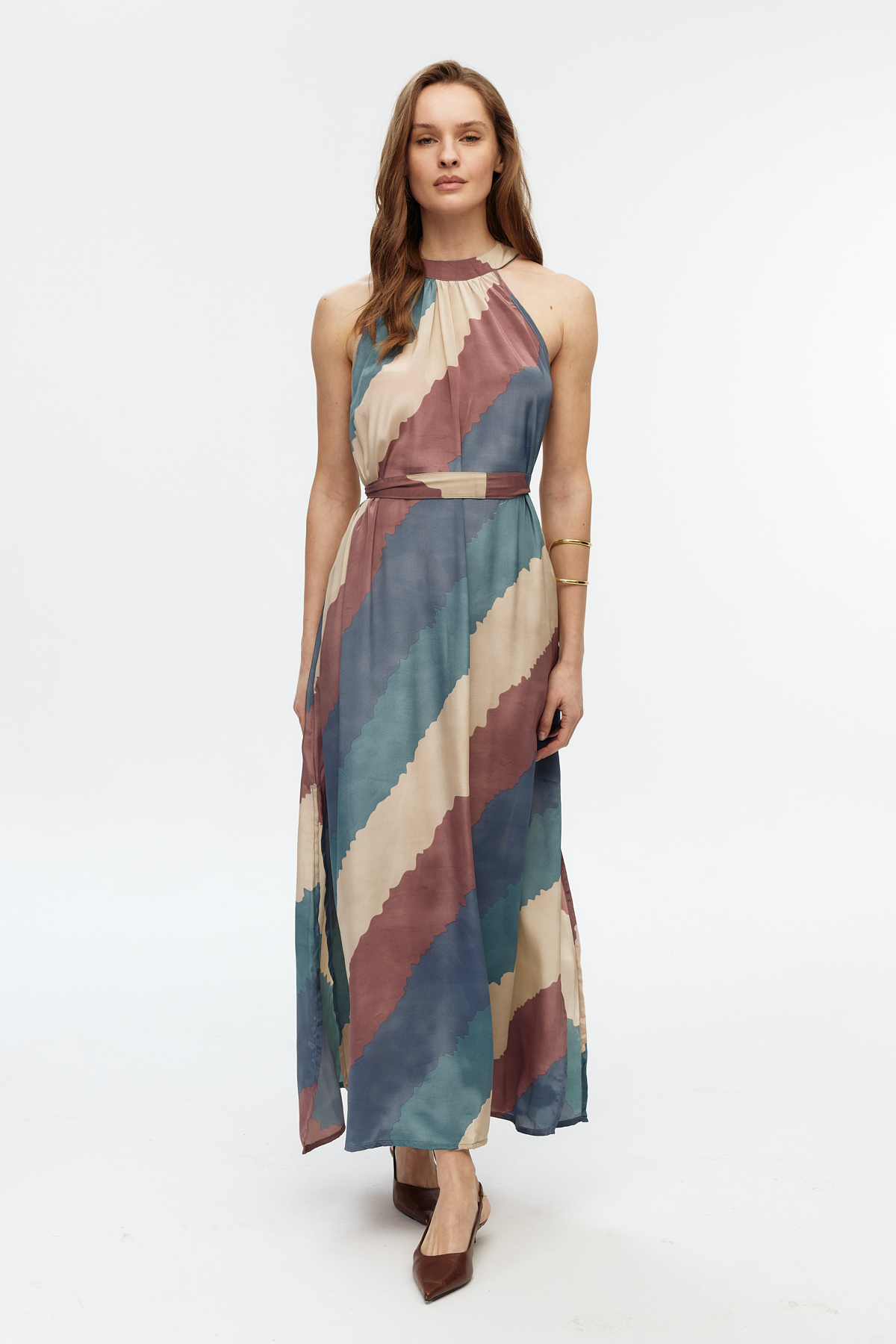 İpek Halter Yaka Maxi Elbise